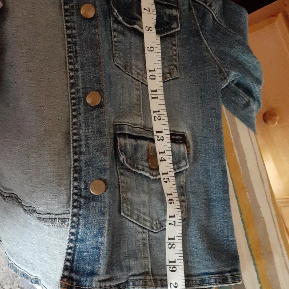 Jacket - Picture 7 of 8